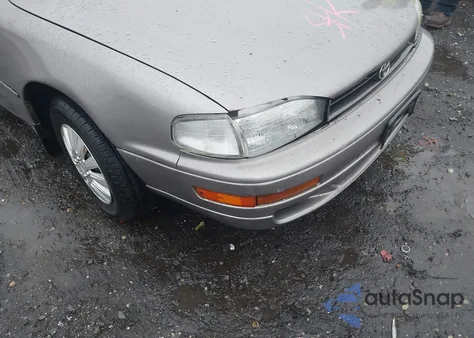 1992 Toyota Camry Le from USA, damaged, VIN 4T1SK12EXNU130817